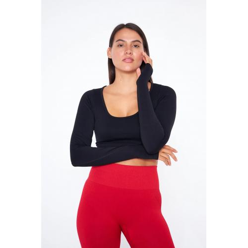 Uzun Kollu Parmak Geçirme Detaylı Spor Crop Top