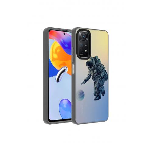 Xiaomi Redmi Note 11 Pro 5G için Desenli Dragon Sert Kapak Astronot